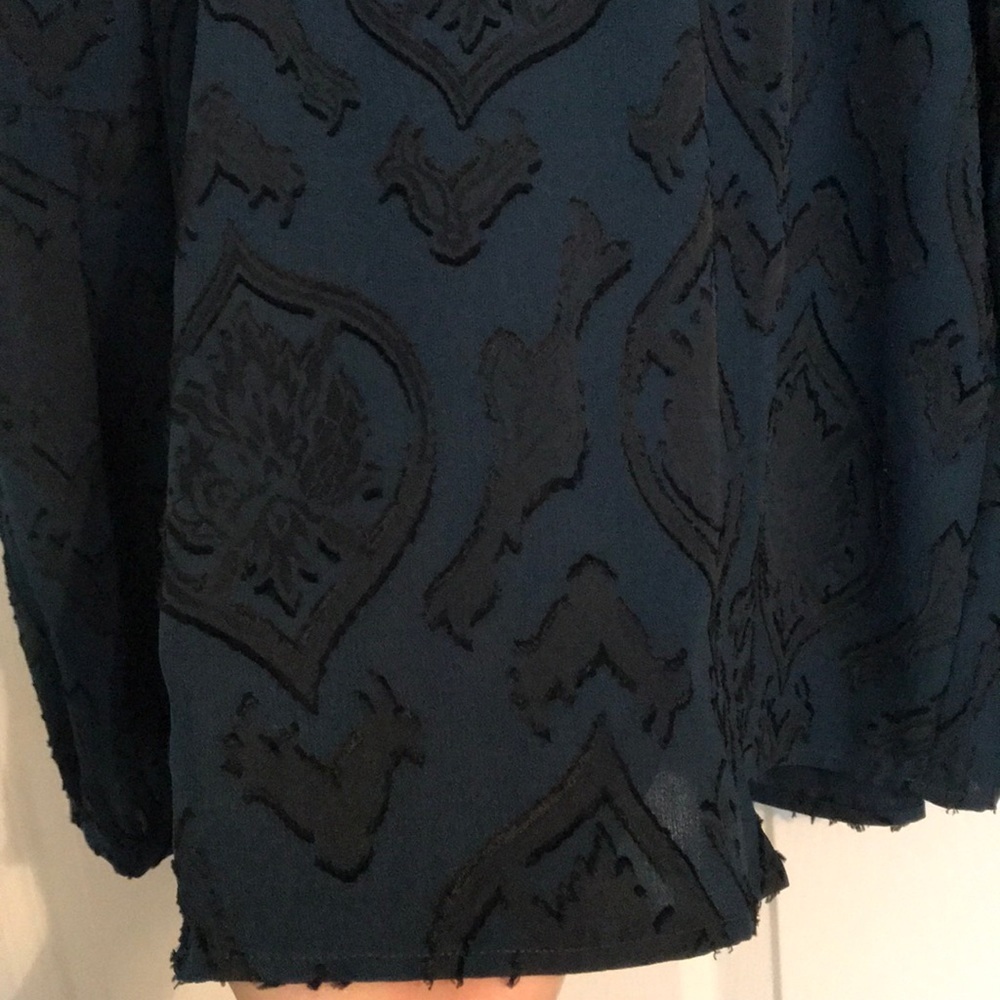Loft Blouse - Picture 2 of 7